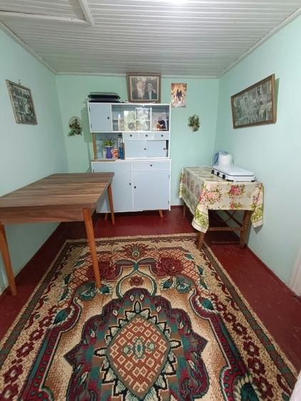 Casă individuală cu 2 camere cu Teren 1200 Mp în Perieni