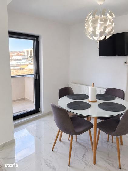 Apartament cu 2 camere în Podu Roș