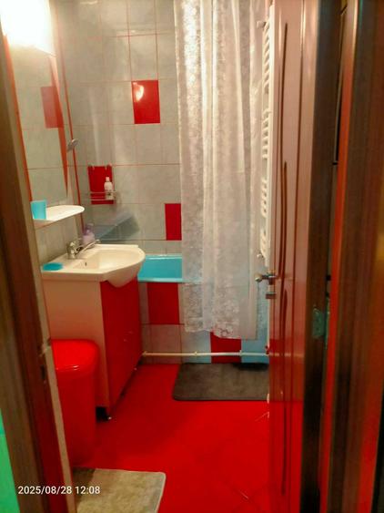 Apartament cu 2 camere decomandat în Micro 19