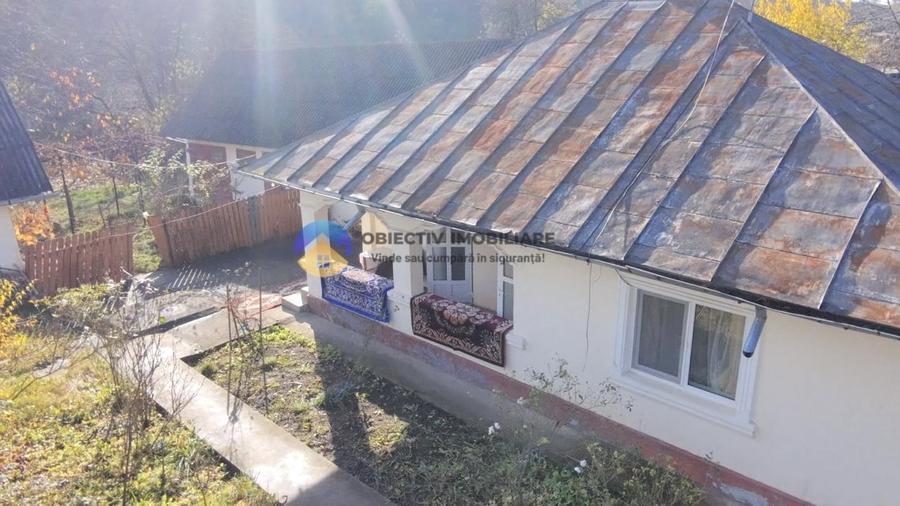 Casă individuală cu 3 camere cu Teren 5062 Mp în Târgu Neamț