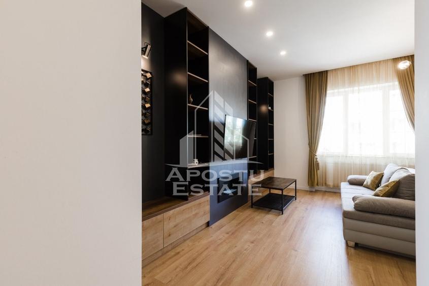 Apartament cu 2 camere semidecomandat, mobilat în Ultracentral
