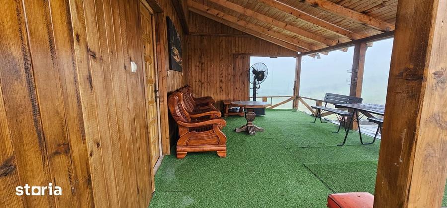 Casă cu 7 camere semidecomandat cu Teren 3900 Mp în Șuncuiuș