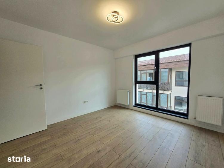 Apartament cu 4 camere decomandat în Dobroești