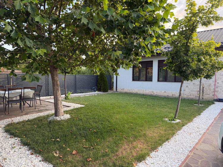 Casă cu 4 camere cu Teren 420 Mp în Poroschia