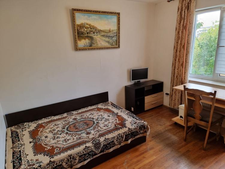 Casă cu 4 camere cu Teren 600 Mp în Ghencea