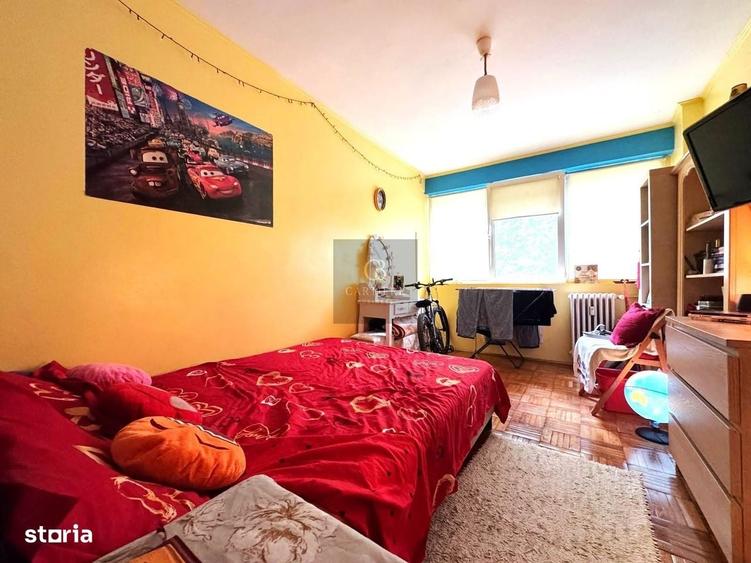 Apartament cu 3 camere în Basarabia