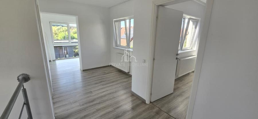 Casă individuală cu 4 camere cu Canalizare în Corunca