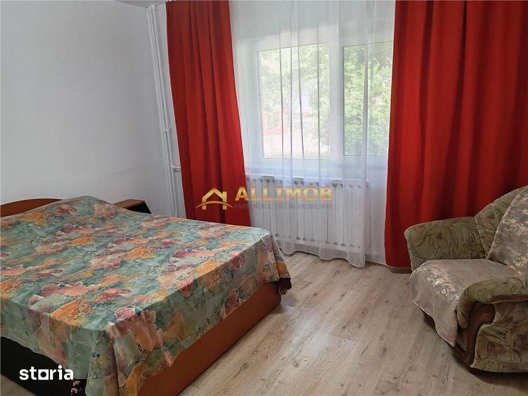Apartament cu 2 camere semidecomandat în Democrației