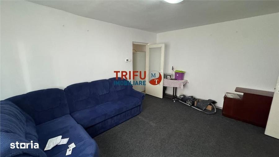 Apartament cu 2 camere semidecomandat în Cetate