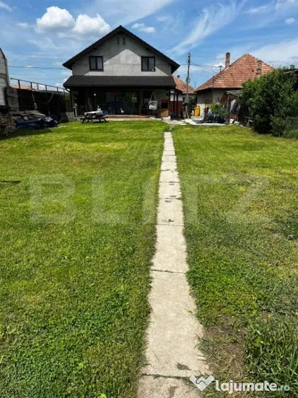 Casă cu 3 camere cu Teren 720 Mp în Central