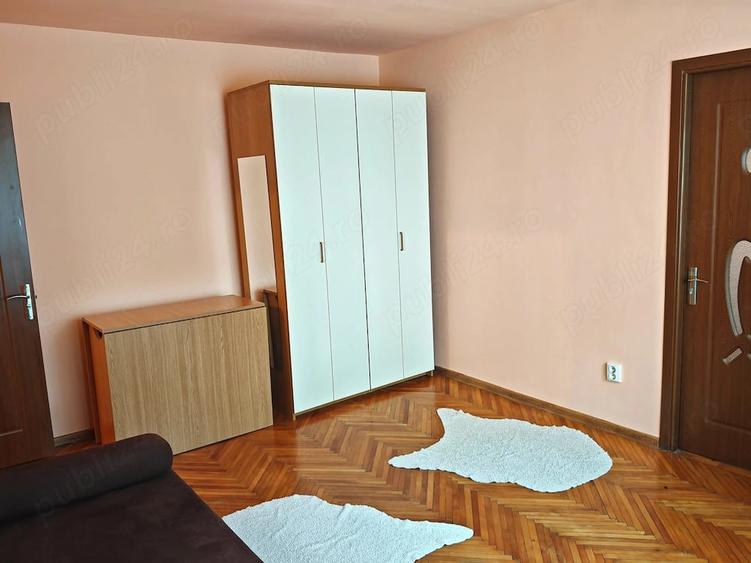 Apartament cu 2 camere nedecomandat în Girocului