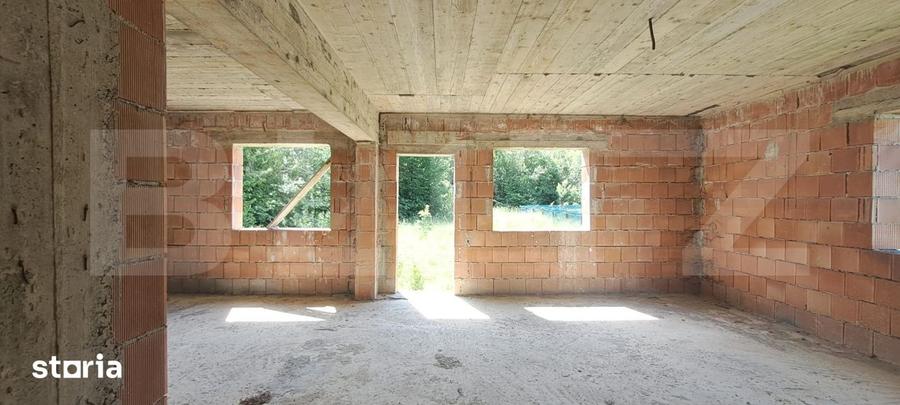 Casă cu 5 camere cu Teren 322 Mp în Central