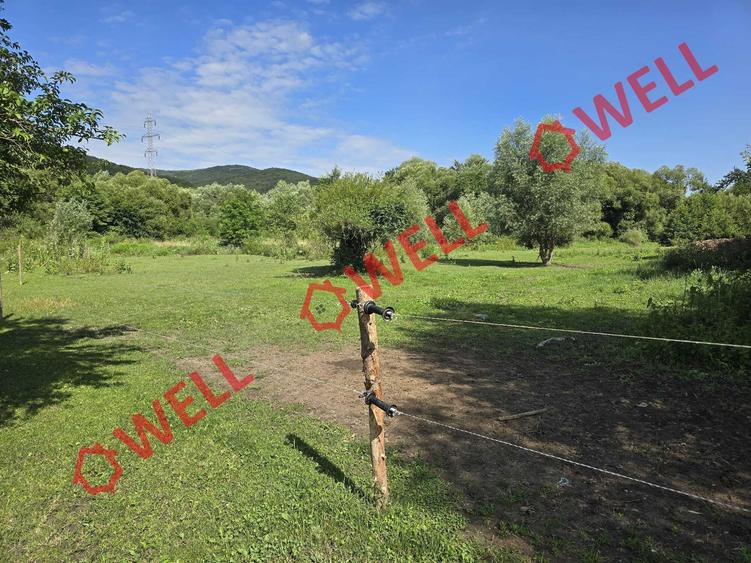Teren intravilan de 4093 mp, în Malnaș