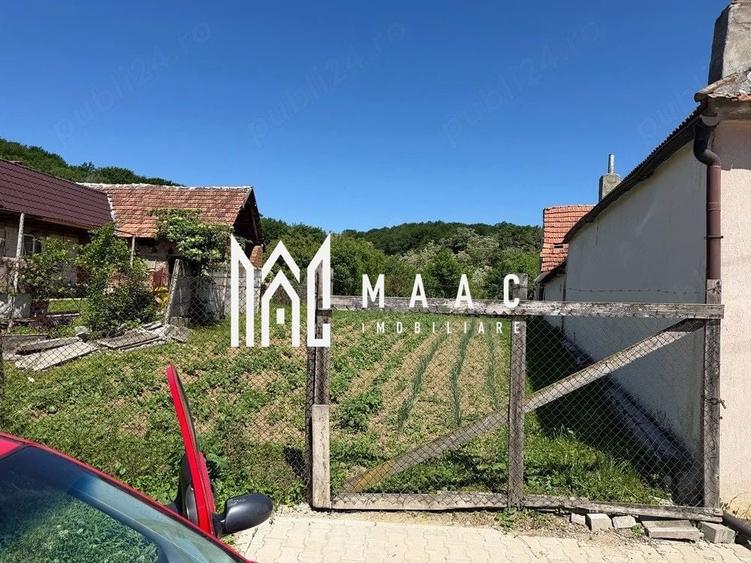 Teren Construcții intravilan de 600 mp, în Bradu