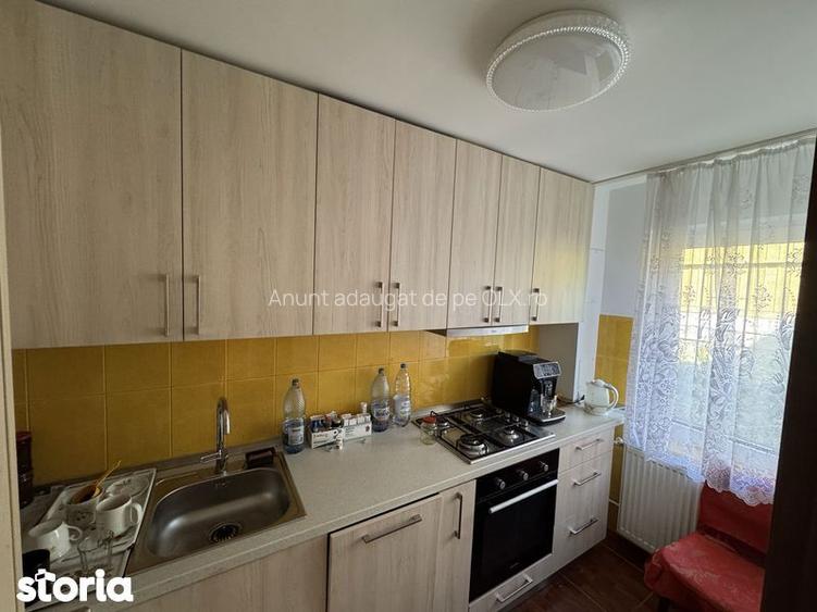 Casa de vanzare in Podgoria cu iesire la Crisul Repede