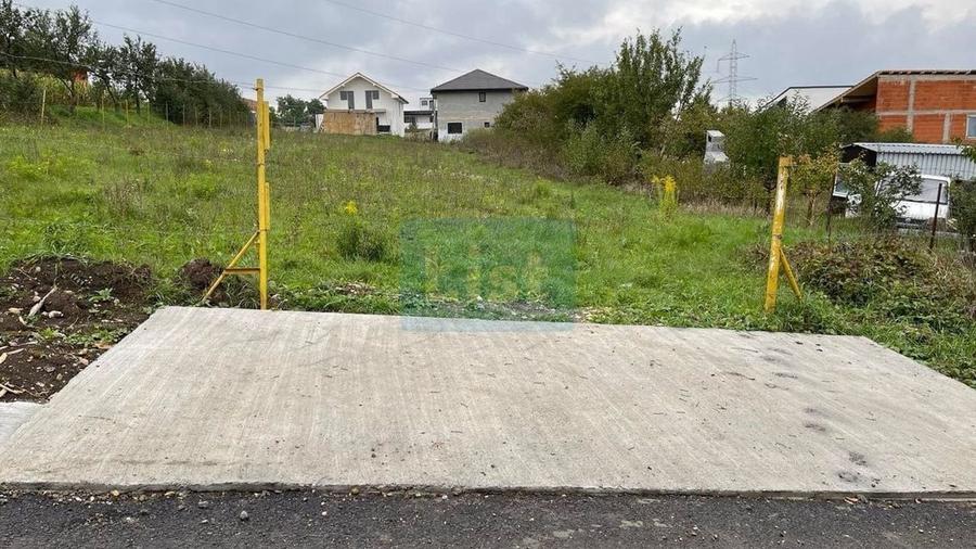 Teren Construcții intravilan de 1763 mp, în Jucu de Sus