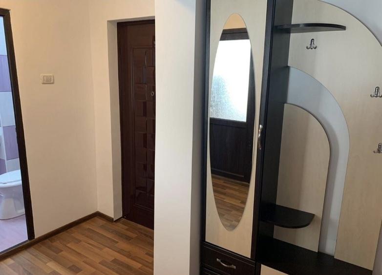 Garsonieră în Uiești