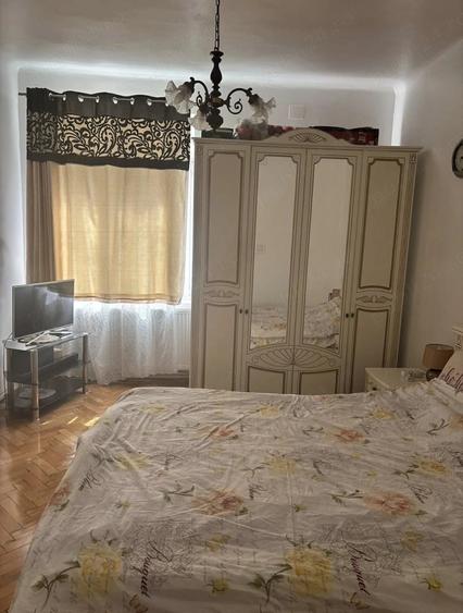 Apartament cu 2 camere semidecomandat în Uioara de Sus