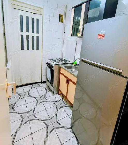 Apartament cu 2 camere semidecomandat în Ferentari