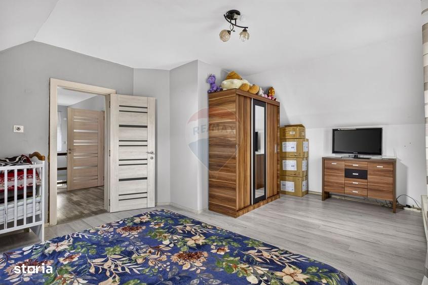 Casă cu 4 camere în Central