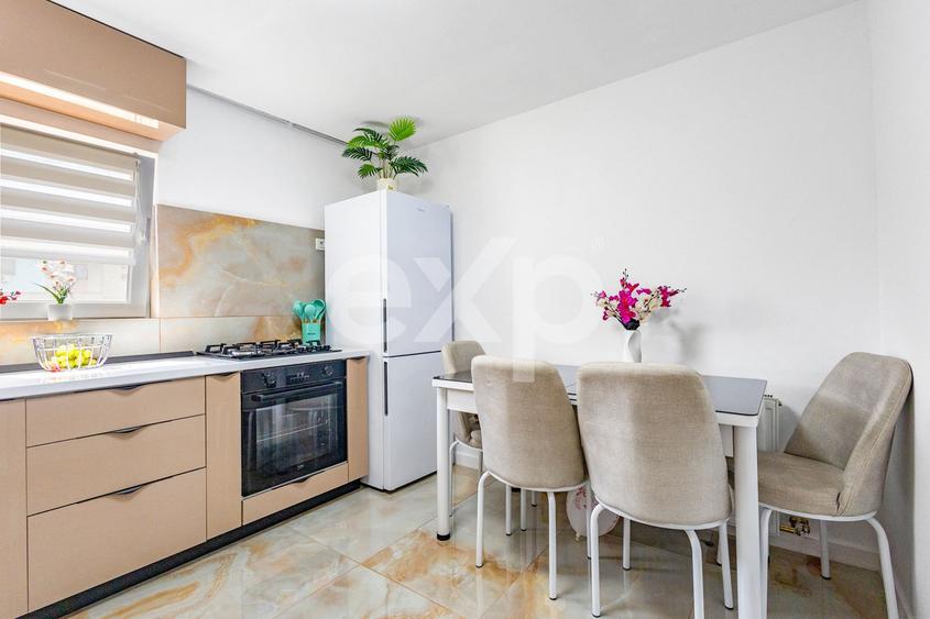 Apartament cu 3 camere decomandat în Buziaș