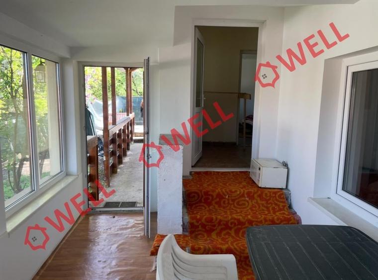 Casă cu 2 camere cu Teren 245 Mp în Est