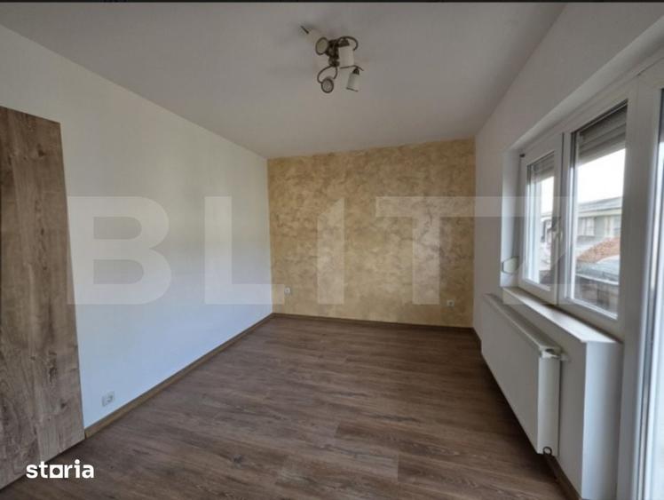 Apartament cu 3 camere în Micro 16