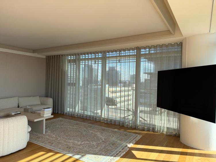 Apartament cu 4 camere decomandat în Floreasca