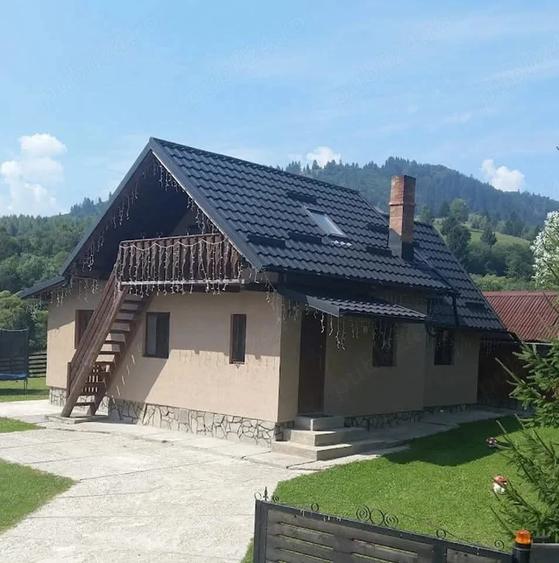 Casă cu 4 camere cu Teren 4800 Mp în Vama