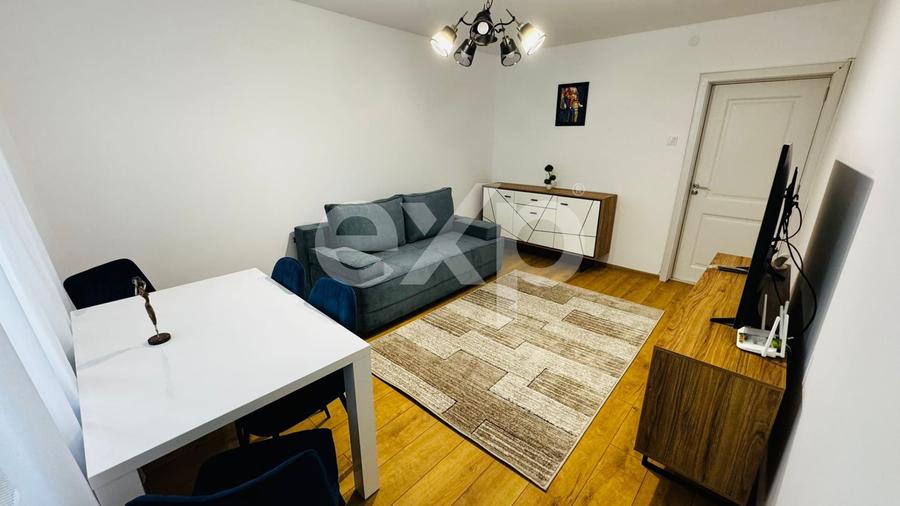 Apartament cu 2 camere decomandat în Podu Roș