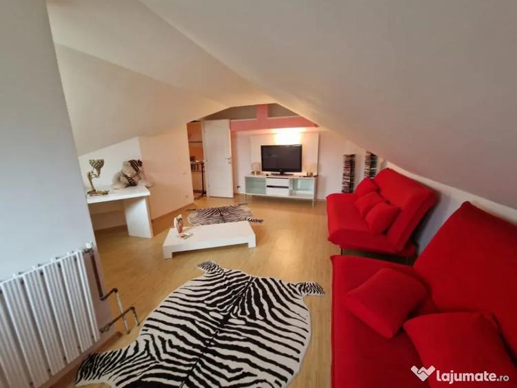 Apartament cu 4 camere decomandat în Central
