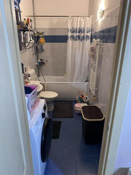 Apartament cu 2 camere decomandat în Boul Roșu