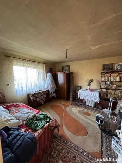 Casă cu 2 camere cu Teren 4535 Mp în Ateaș