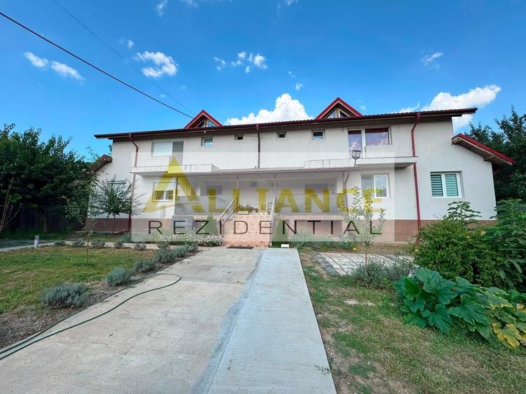 Duplex cu 8 camere cu Canalizare în Frumușani
