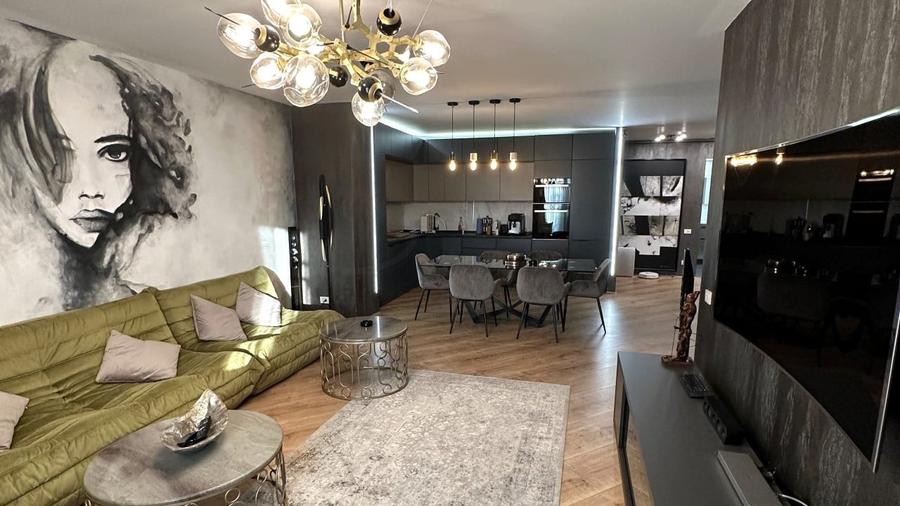 Apartament cu 3 camere decomandat, mobilat în Pipera