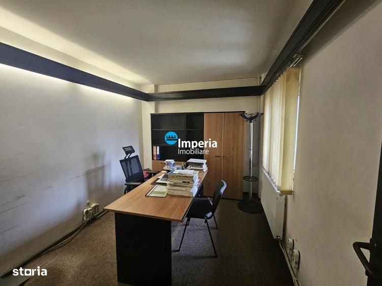 Spațiu comercial, de 90 mp, în Albești