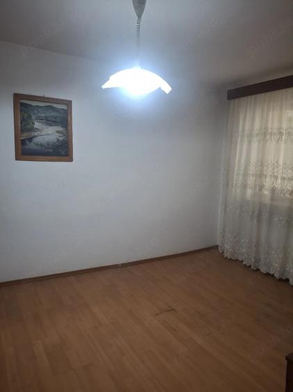 Apartament cu 2 camere semidecomandat în Sud