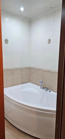 Garsonieră decomandată în Brâncoveanu