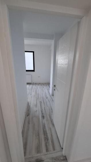 Apartament cu 3 camere decomandat în Kamsas