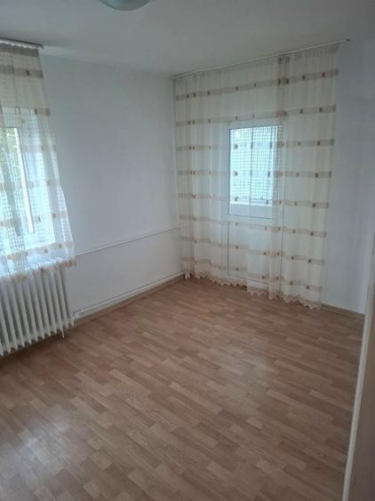 Garsonieră decomandată în Radu Negru