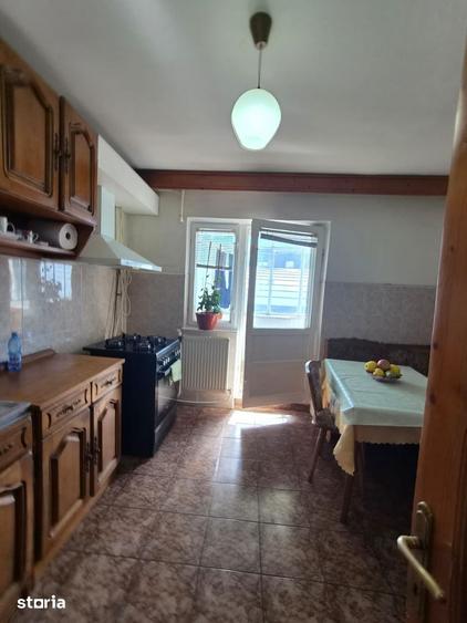 Apartament cu 3 camere decomandat în Bistrița Lac
