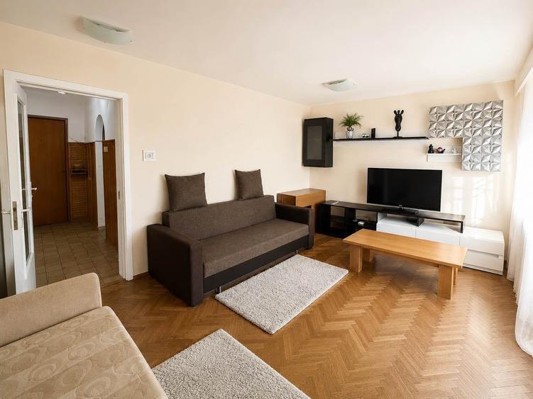Apartament cu 4 camere decomandat în Gheorgheni