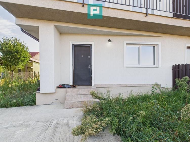 Casă individuală cu 4 camere cu Canalizare în Urseni