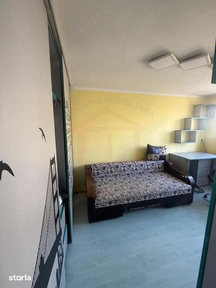 Apartament cu 2 camere decomandat în Piața Centrală