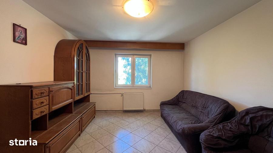 3 camere cu vedere la Parc Humulesti - 10