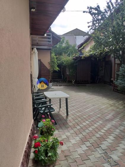 Casă individuală cu 5 camere cu Canalizare în Precista