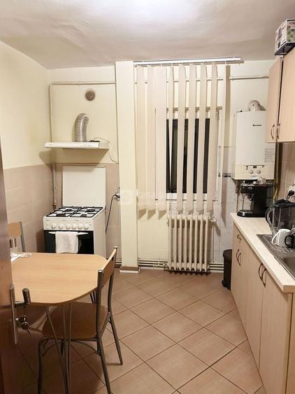 Apartament cu 3 camere decomandat, mobilat în Gară
