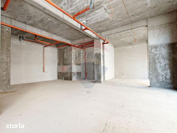 Spațiu comercial, de 139.9 mp, în Central