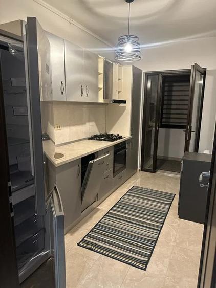 Apartament cu 3 camere decomandat în Lujerului