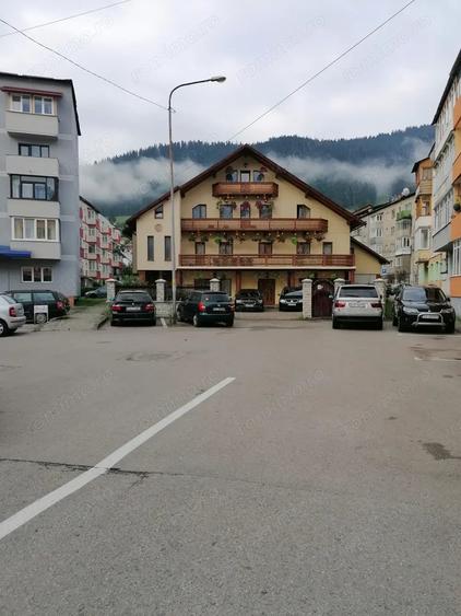 Casă cu 6 camere cu Teren 400 Mp în Câmpulung Moldovenesc